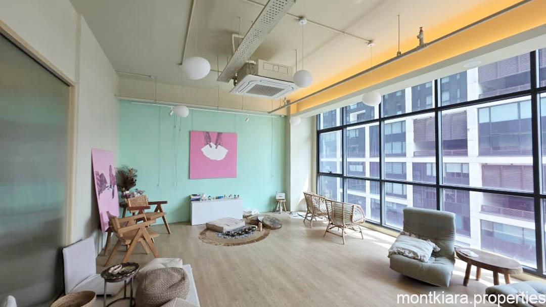 Size 1,028 sqft